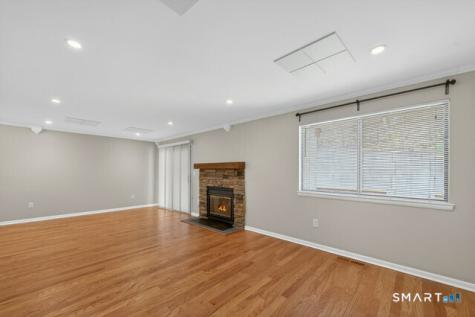 175 Beacon Hill Common Beacon Falls CT 06403
