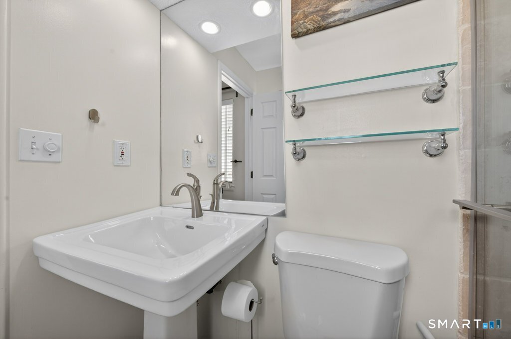 175 Beacon Hill Common Beacon Falls CT 06403