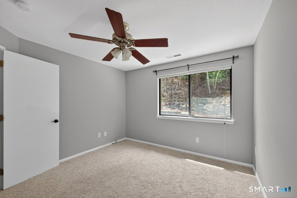175 Beacon Hill Common Beacon Falls CT 06403