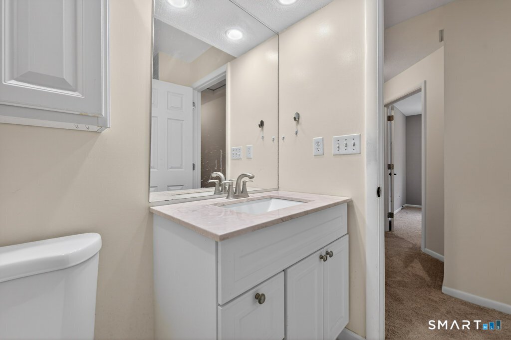 175 Beacon Hill Common Beacon Falls CT 06403