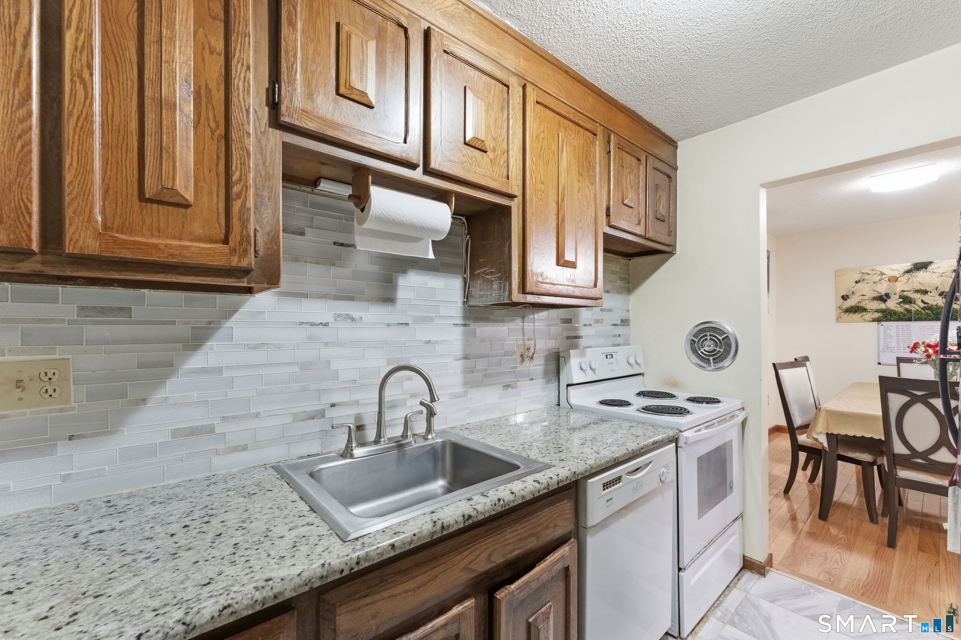 27 Thompson Road Manchester CT 06040