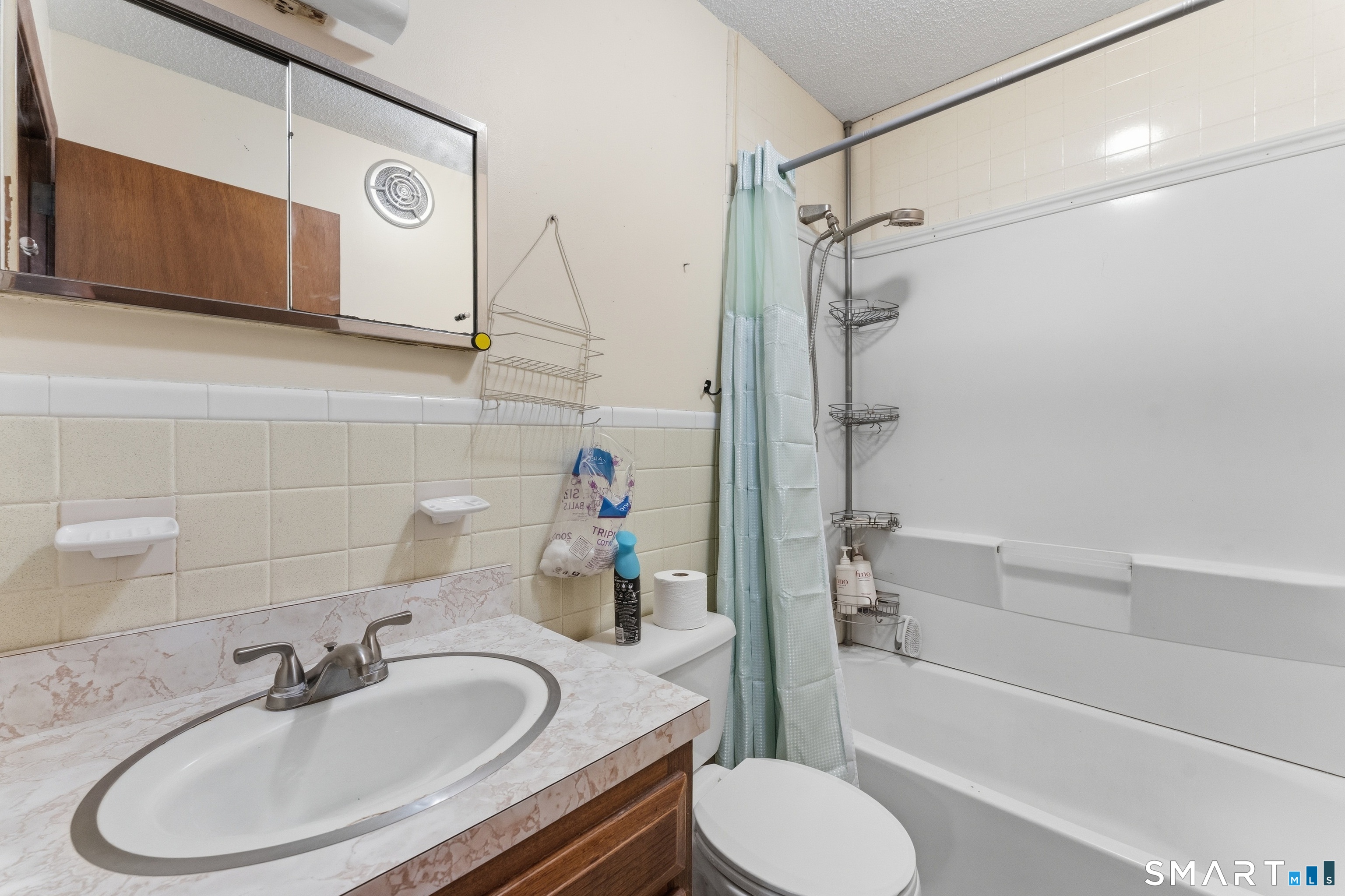 27 Thompson Road Manchester CT 06040