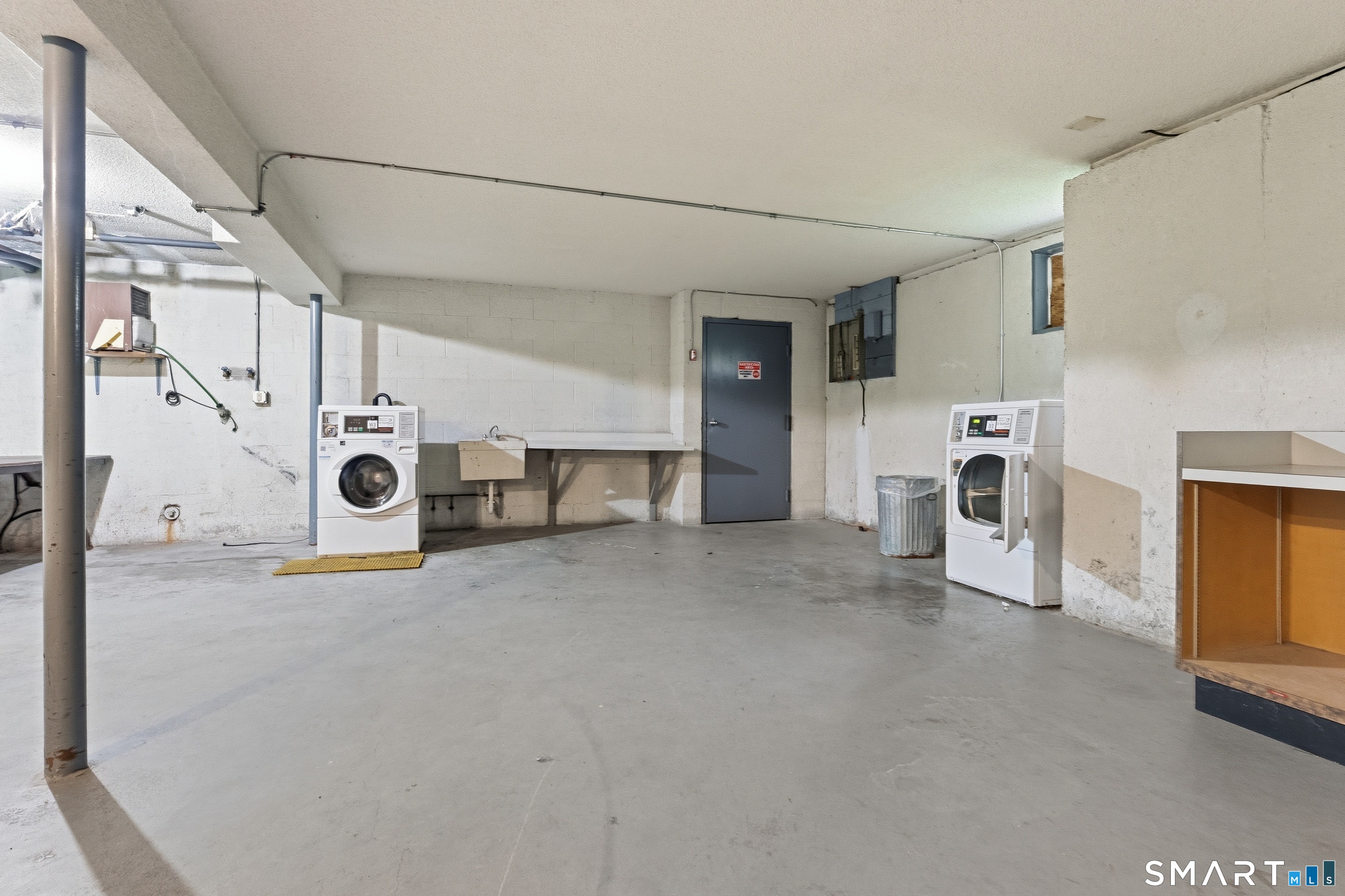 27 Thompson Road Manchester CT 06040