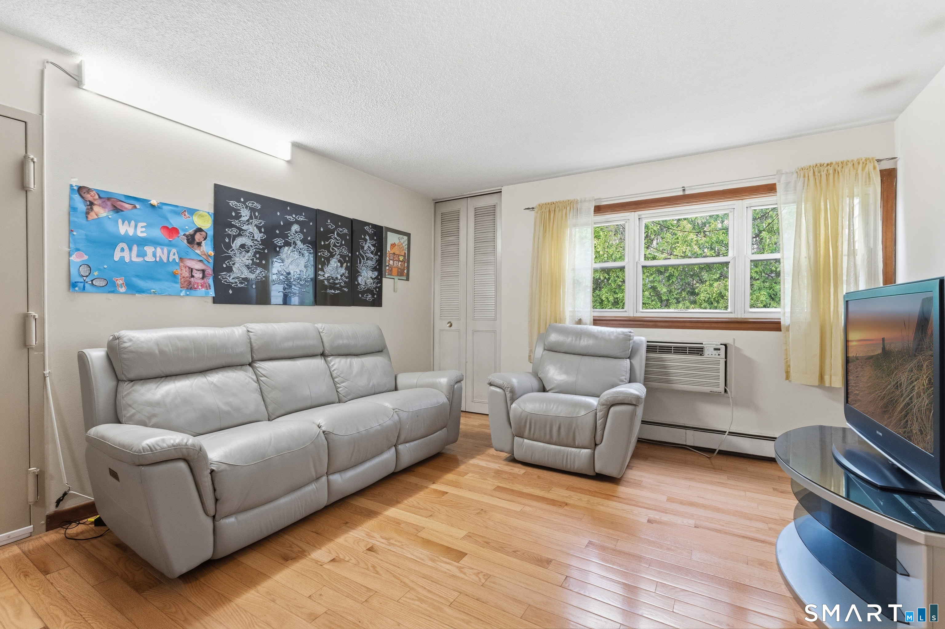 27 Thompson Road Manchester CT 06040