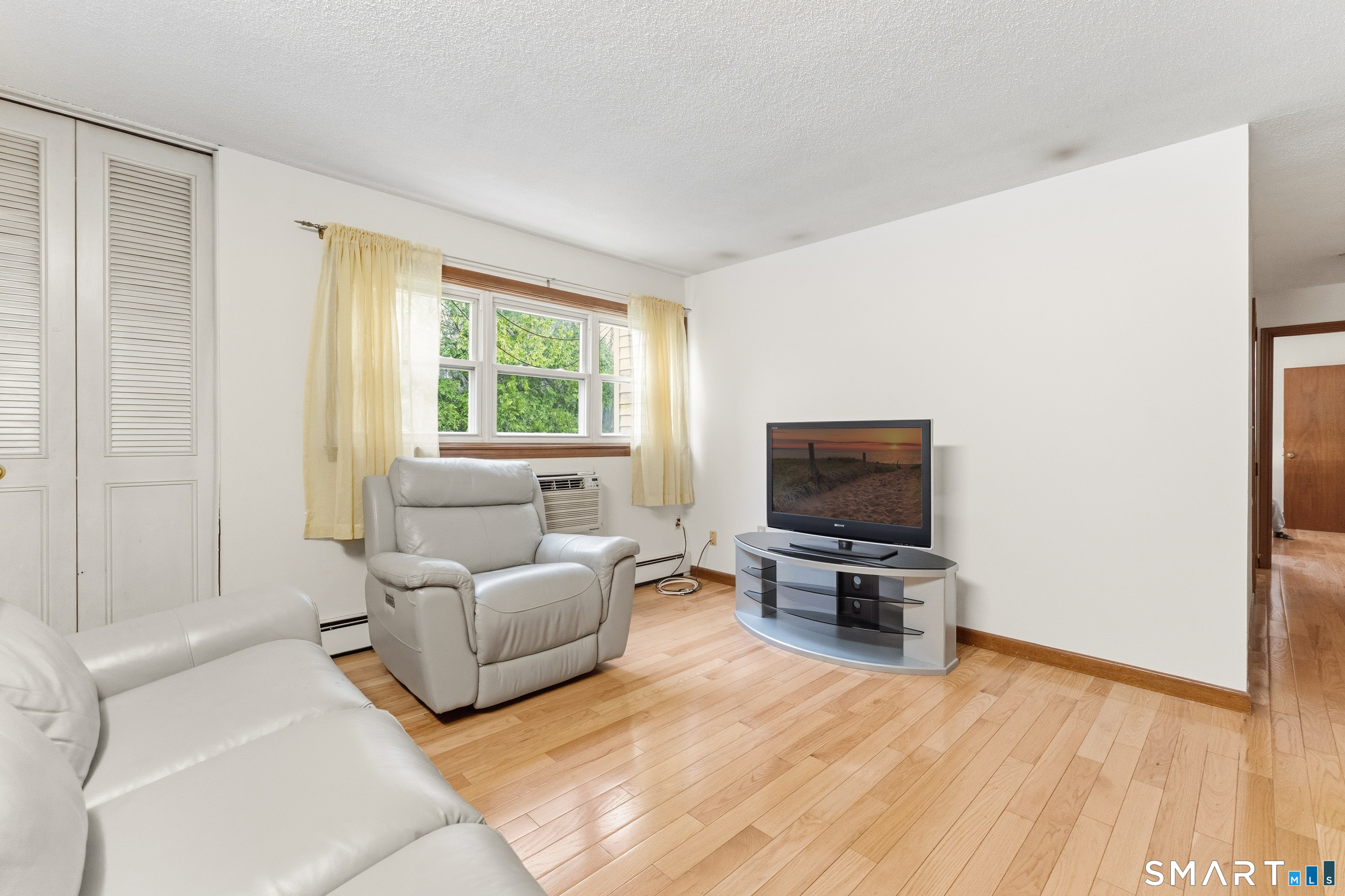 27 Thompson Road Manchester CT 06040