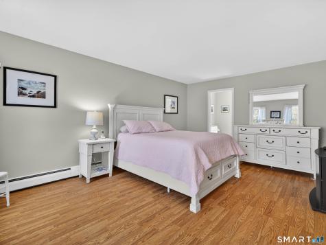 10 Castle Meadow Drive Stonington CT 06379