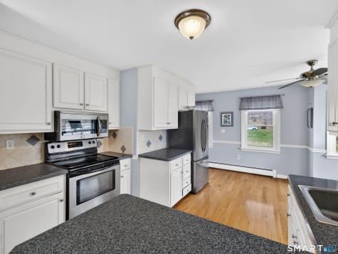 10 Castle Meadow Drive Stonington CT 06379
