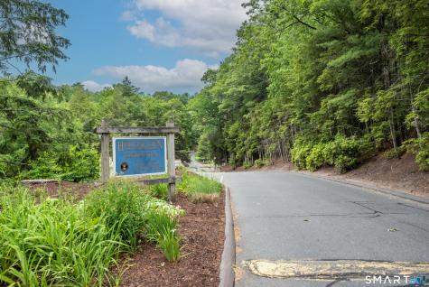 4 Carriage Drive Simsbury CT 06070