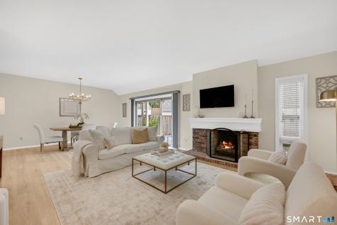 4 Carriage Drive Simsbury CT 06070