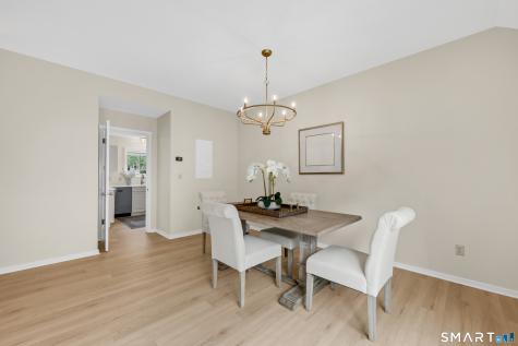 4 Carriage Drive Simsbury CT 06070