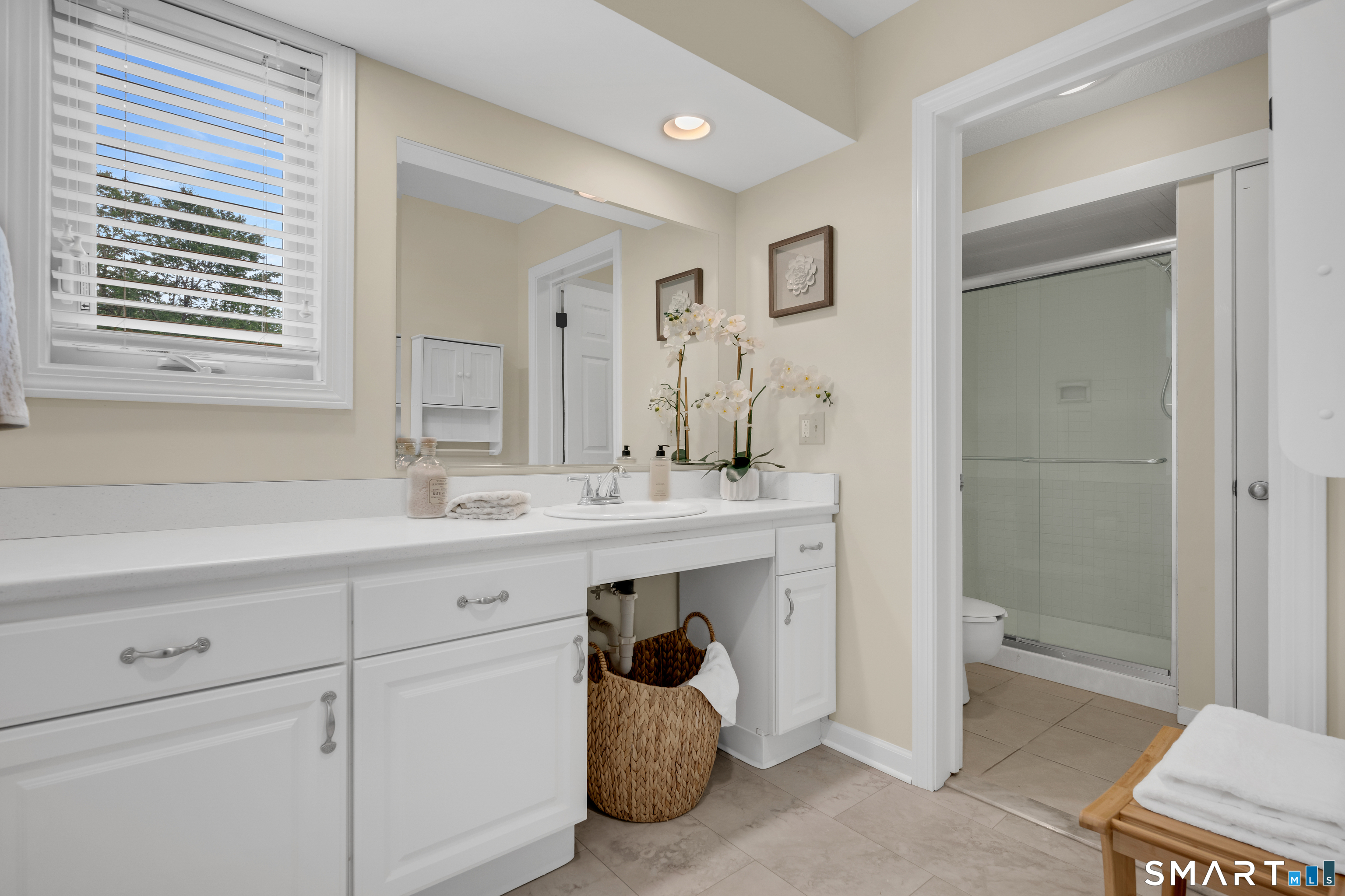 4 Carriage Drive Simsbury CT 06070