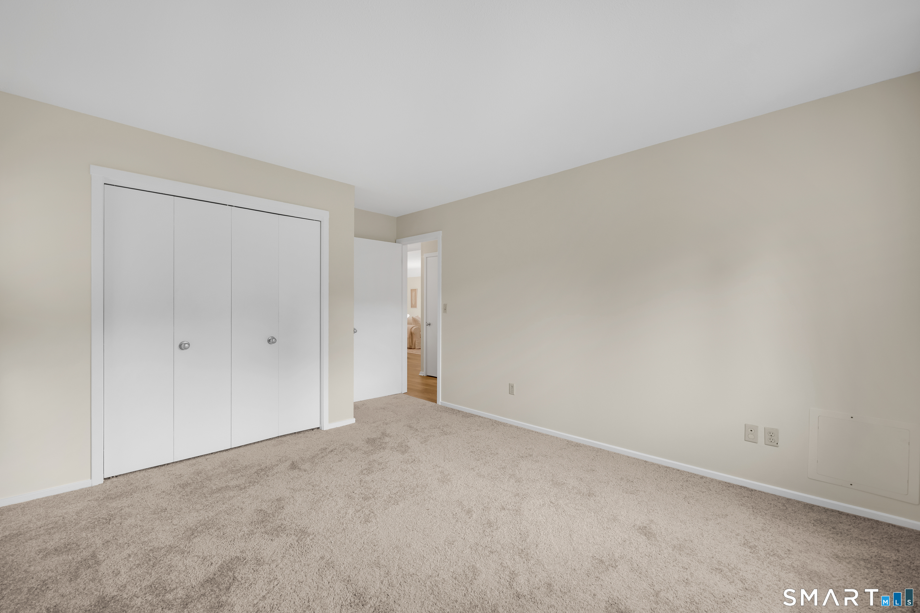 4 Carriage Drive Simsbury CT 06070
