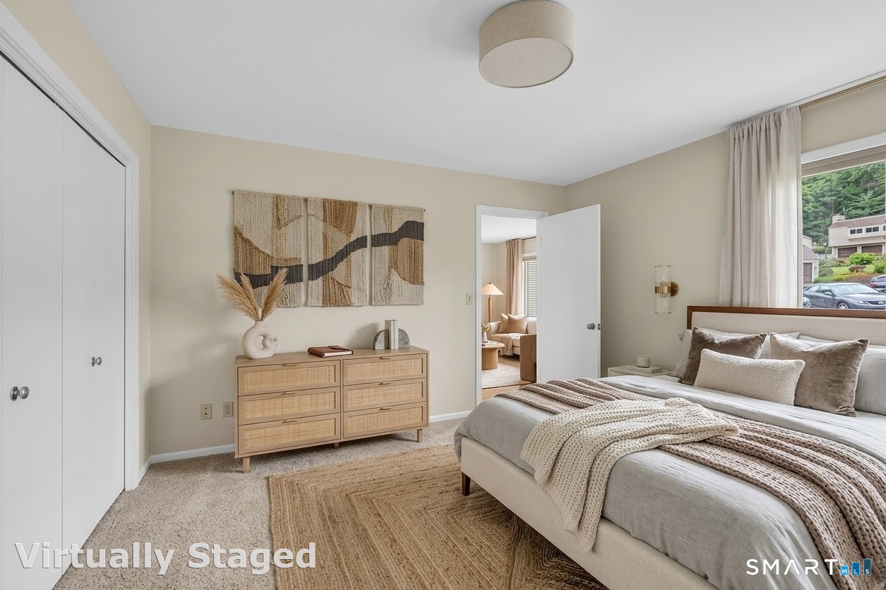 4 Carriage Drive Simsbury CT 06070