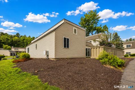 4 Carriage Drive Simsbury CT 06070