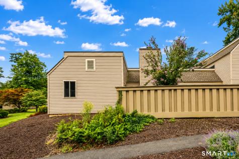 4 Carriage Drive Simsbury CT 06070