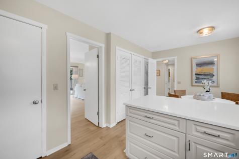 4 Carriage Drive Simsbury CT 06070