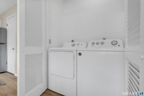 4 Carriage Drive Simsbury CT 06070