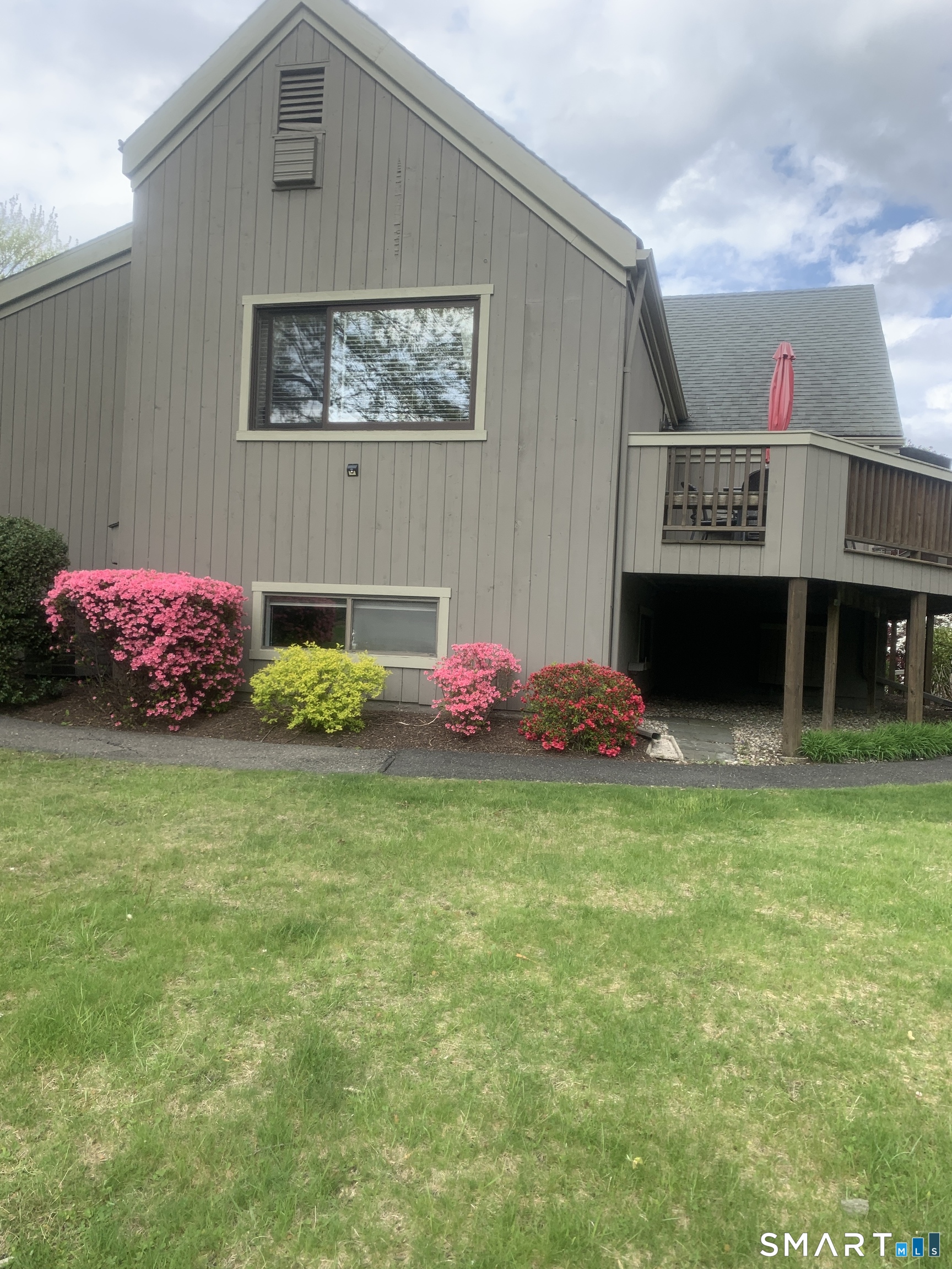 252 Agawam Drive Stratford CT 06614