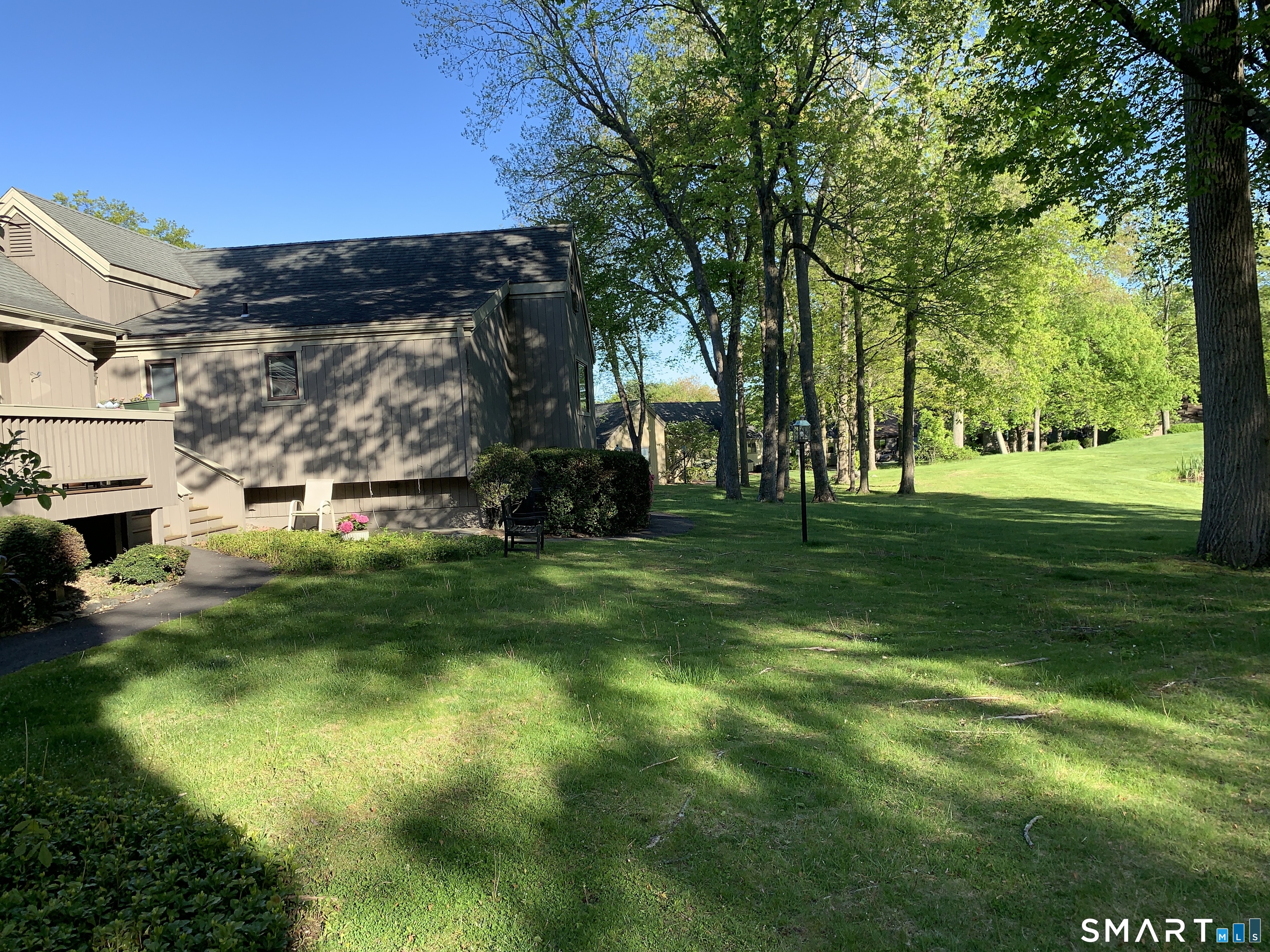 252 Agawam Drive Stratford CT 06614