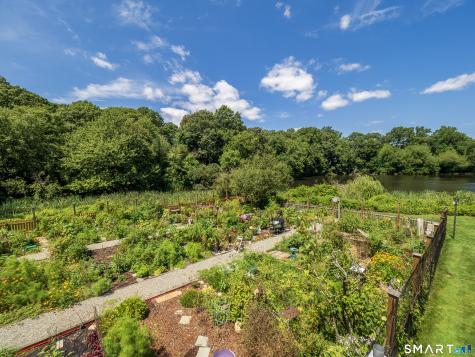 168 Rowayton Woods Drive Norwalk CT 06854