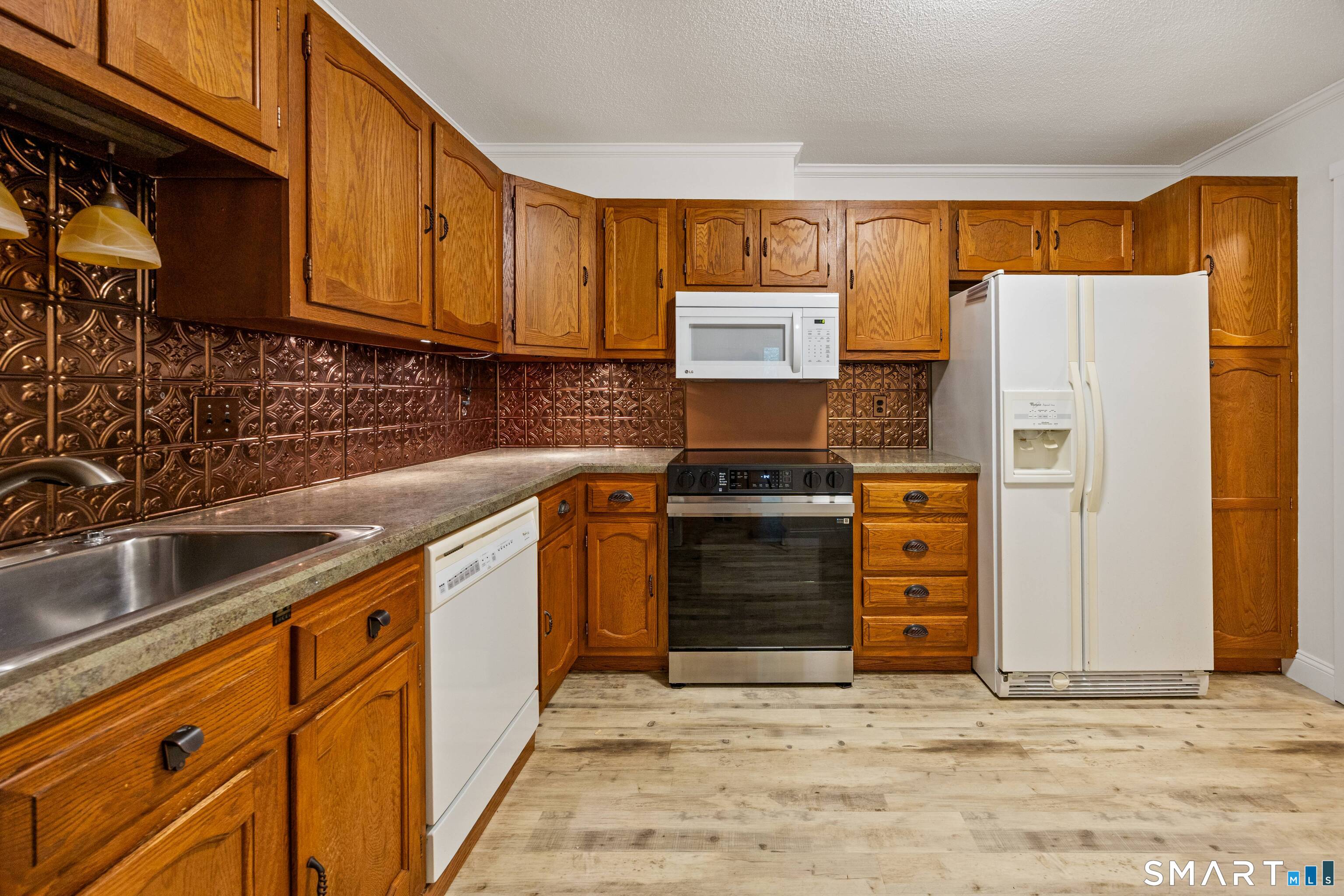1 Hickory Hill Southington CT 06489