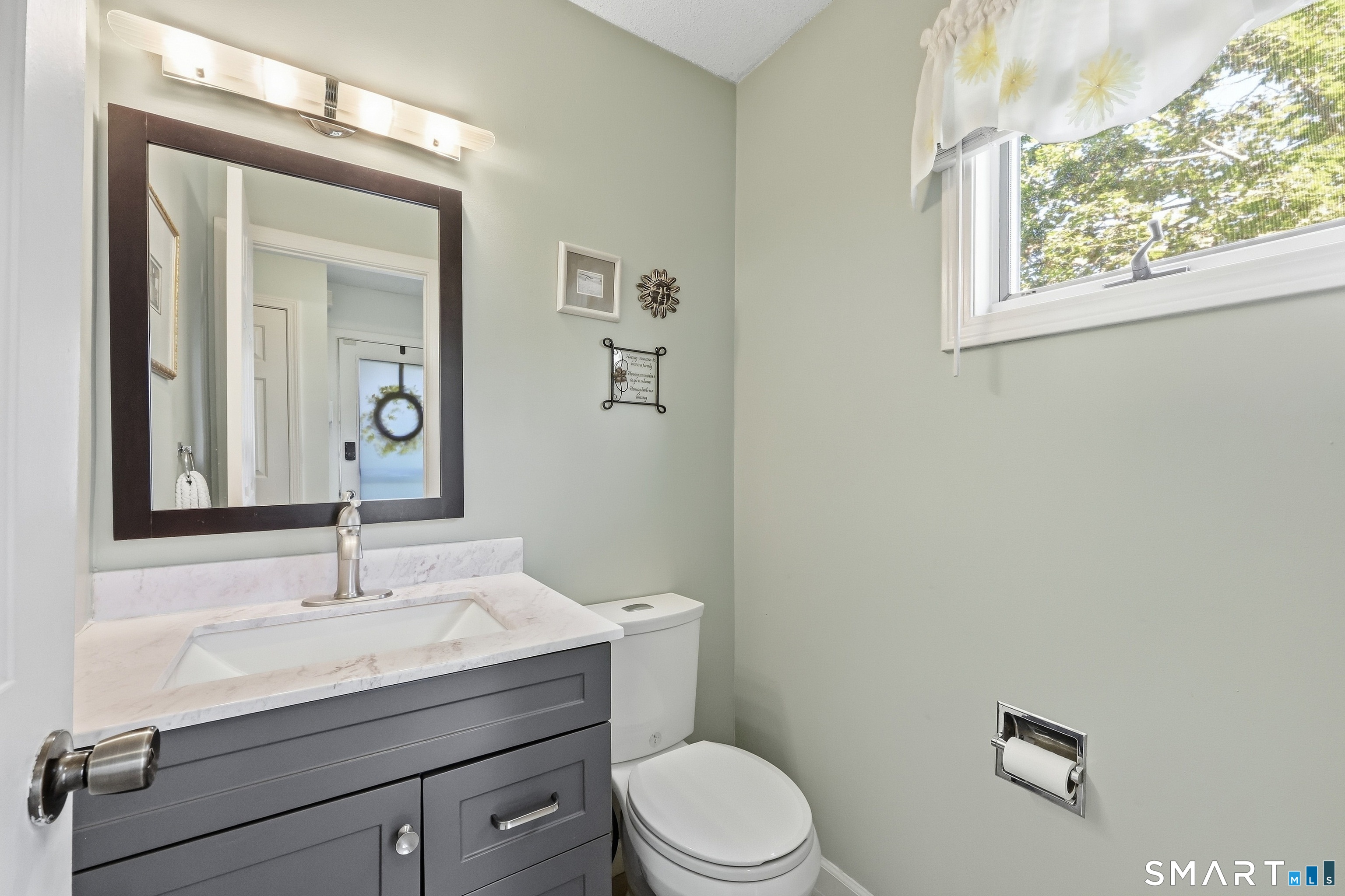 75 Rosemary Lane Newington CT 06111