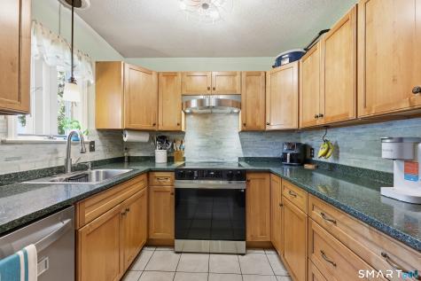 75 Rosemary Lane Newington CT 06111