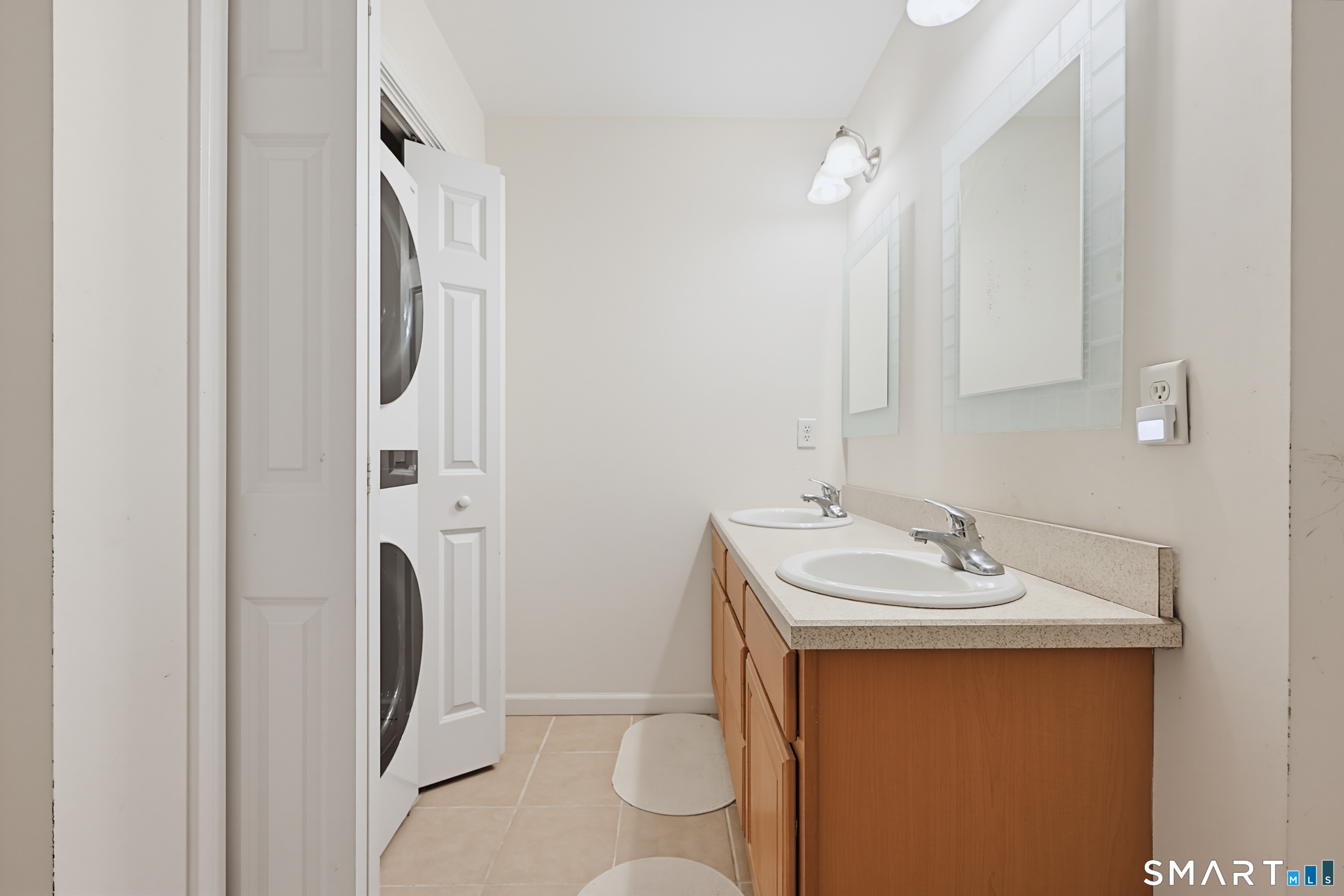 178 Summit Street Norwich CT 06360