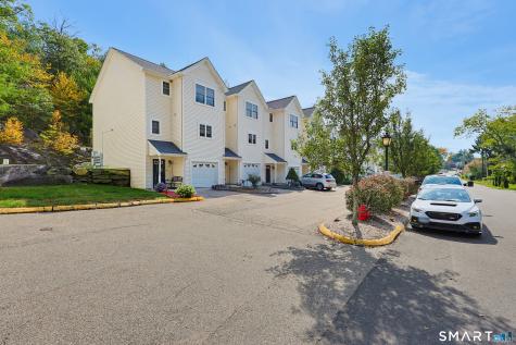178 Summit Street Norwich CT 06360