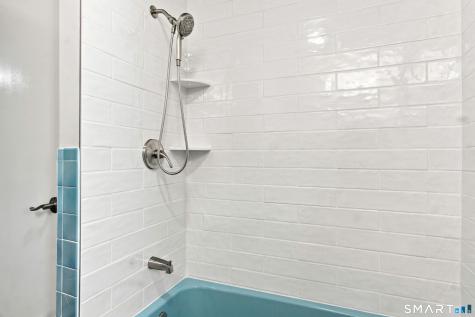 254 Centerbrook Road Hamden CT 06518