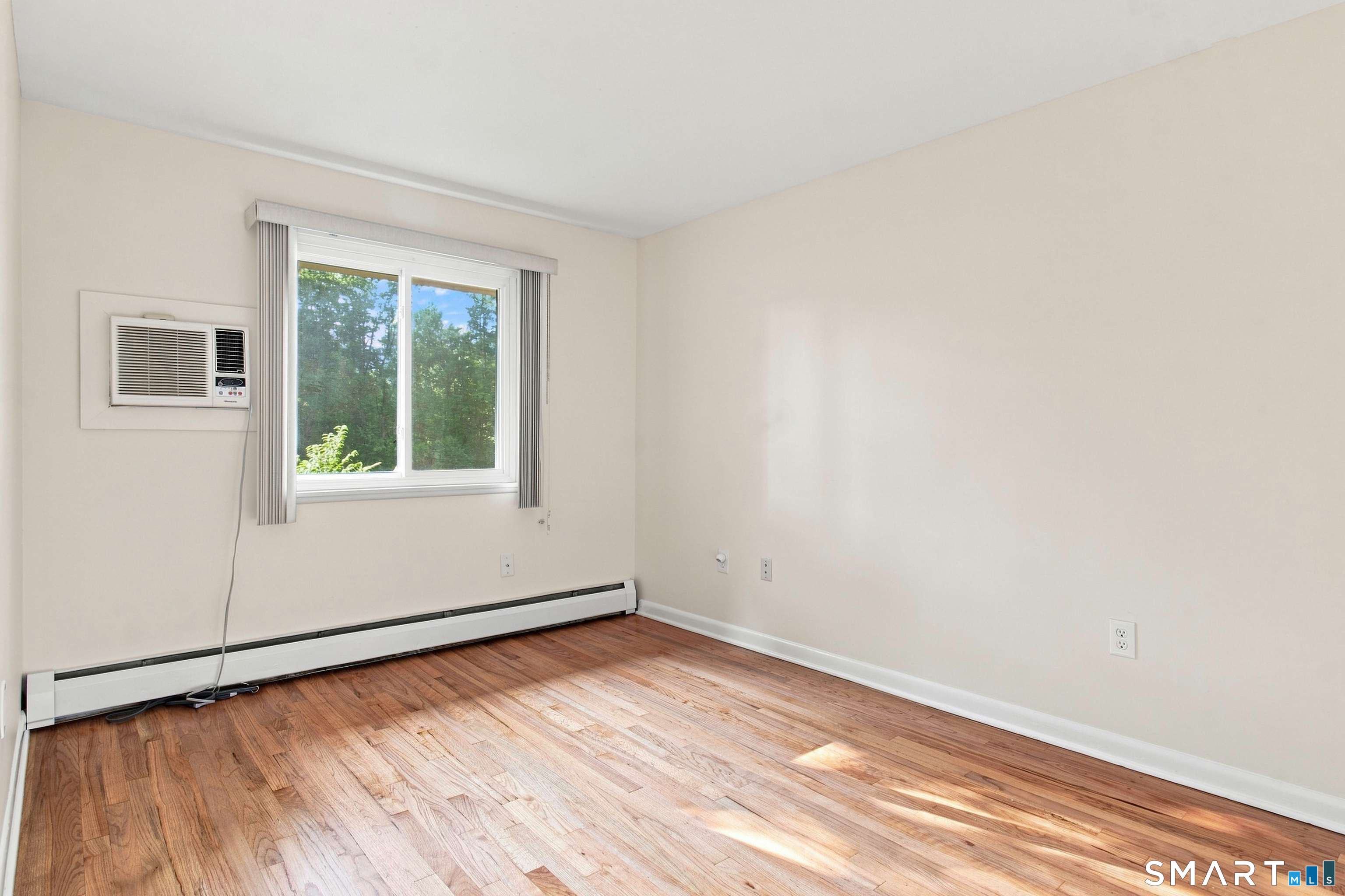 254 Centerbrook Road Hamden CT 06518