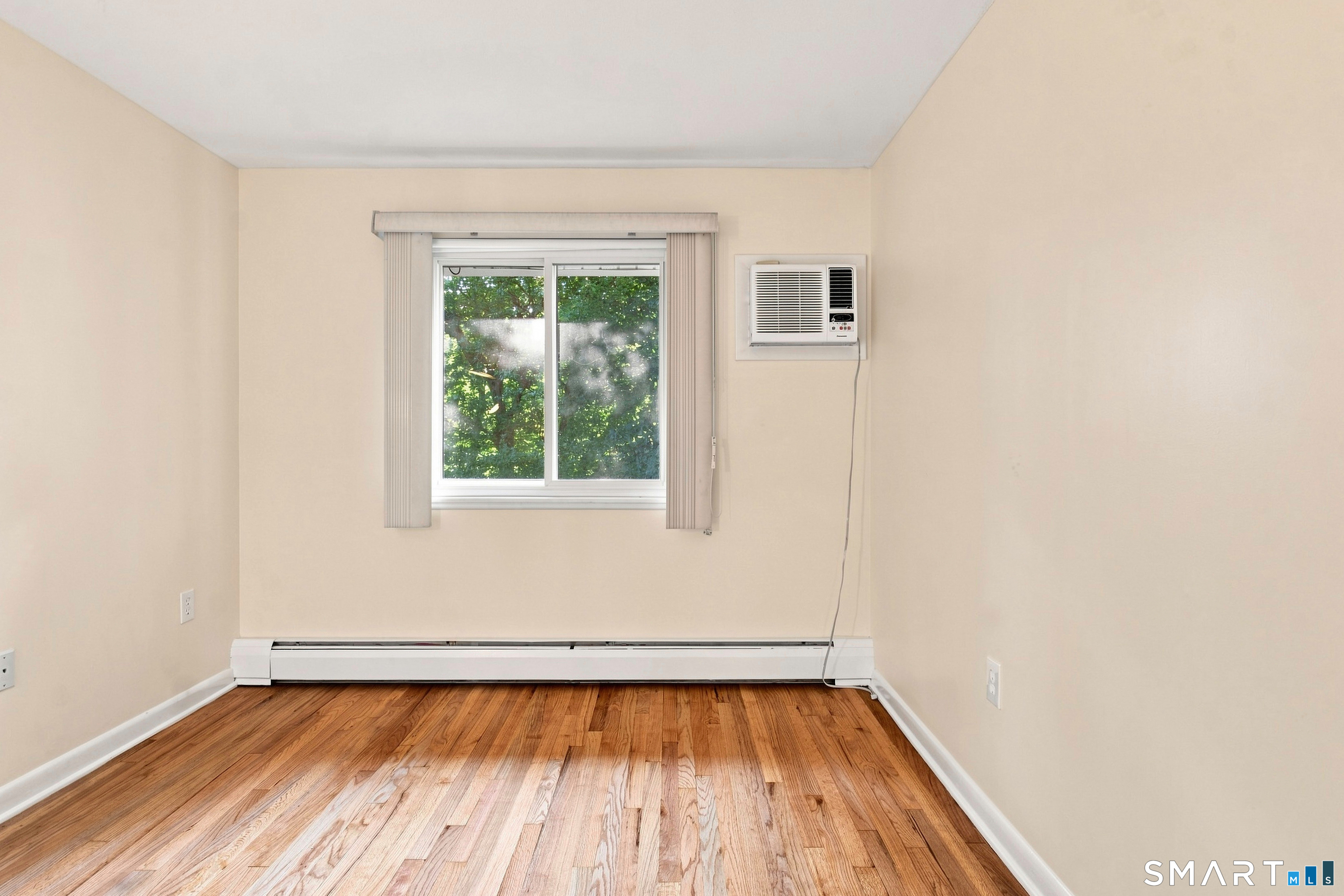 254 Centerbrook Road Hamden CT 06518