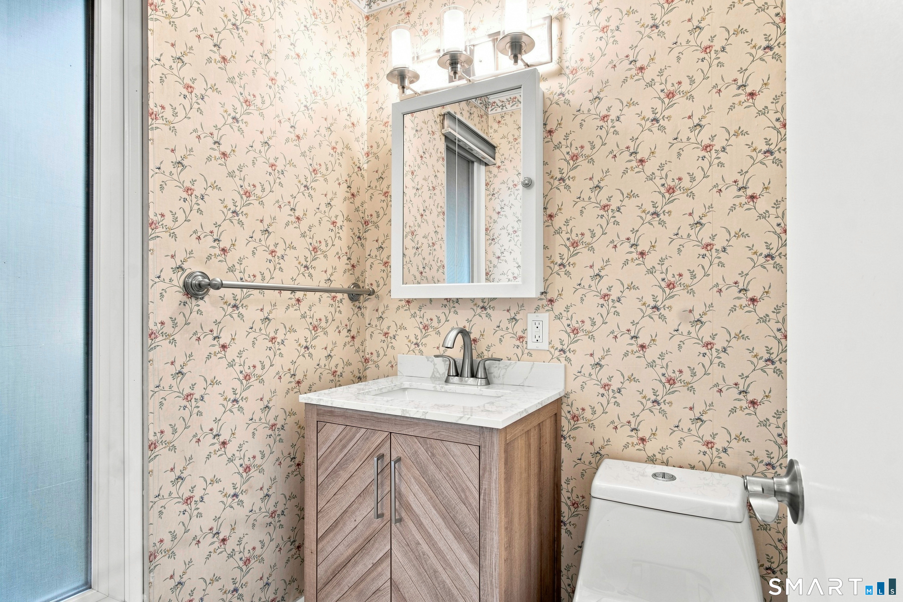 254 Centerbrook Road Hamden CT 06518