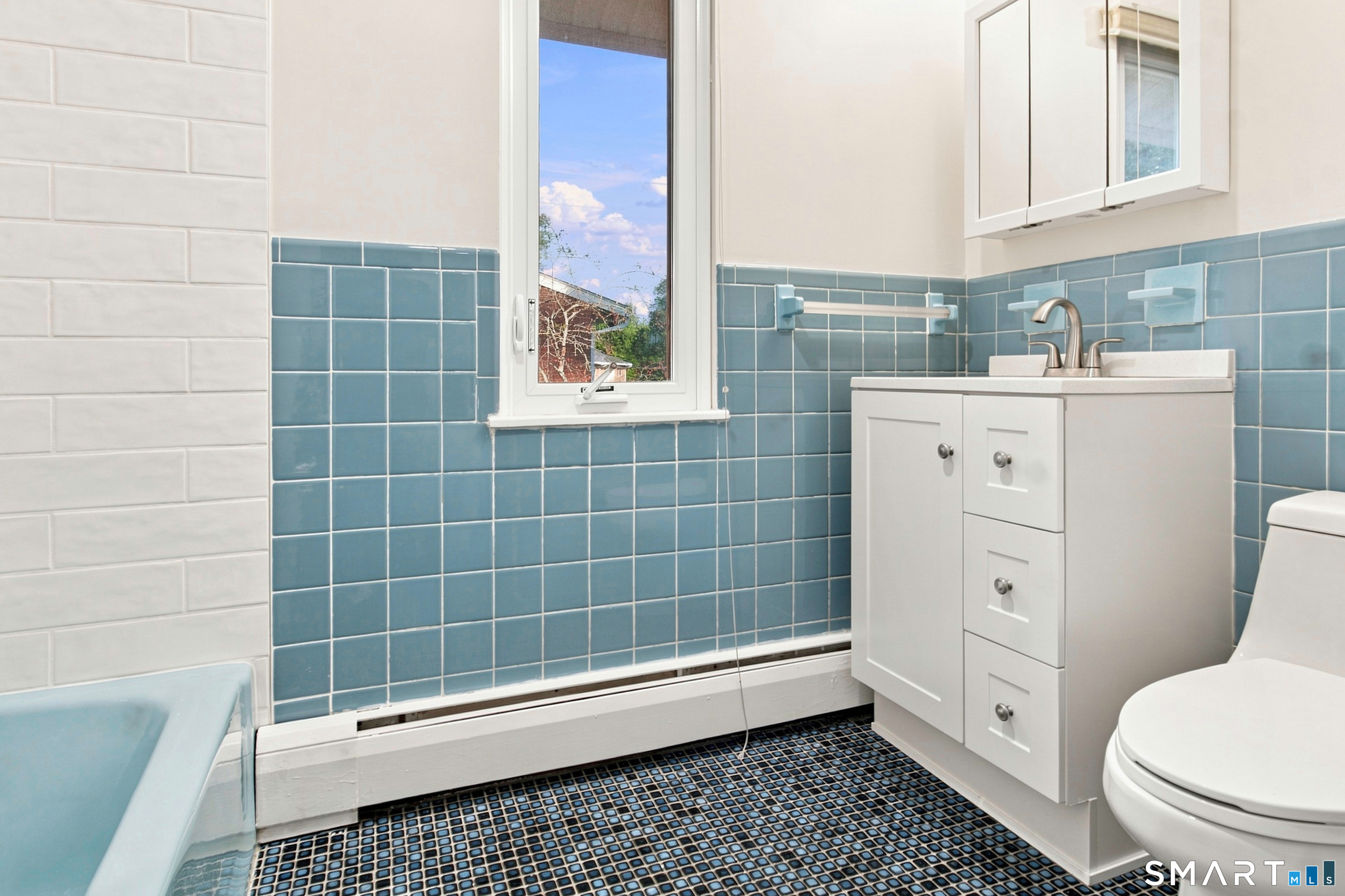 254 Centerbrook Road Hamden CT 06518
