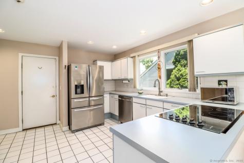 230 New Canaan Avenue Norwalk CT 06850