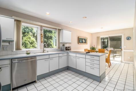 230 New Canaan Avenue Norwalk CT 06850