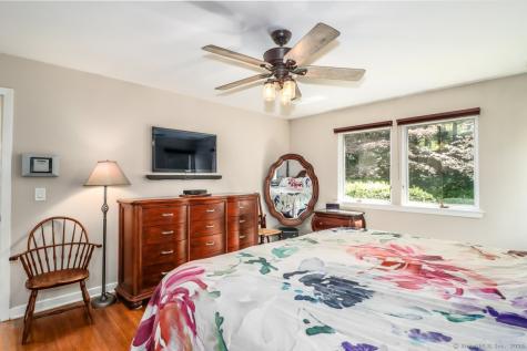 230 New Canaan Avenue Norwalk CT 06850