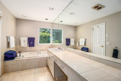 230 New Canaan Avenue Norwalk CT 06850