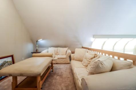 230 New Canaan Avenue Norwalk CT 06850