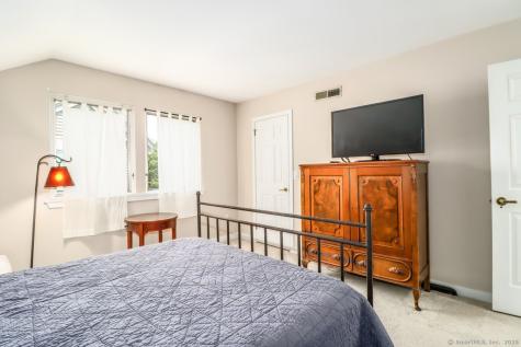 230 New Canaan Avenue Norwalk CT 06850