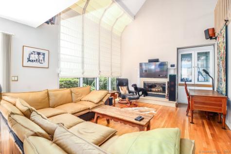 230 New Canaan Avenue Norwalk CT 06850