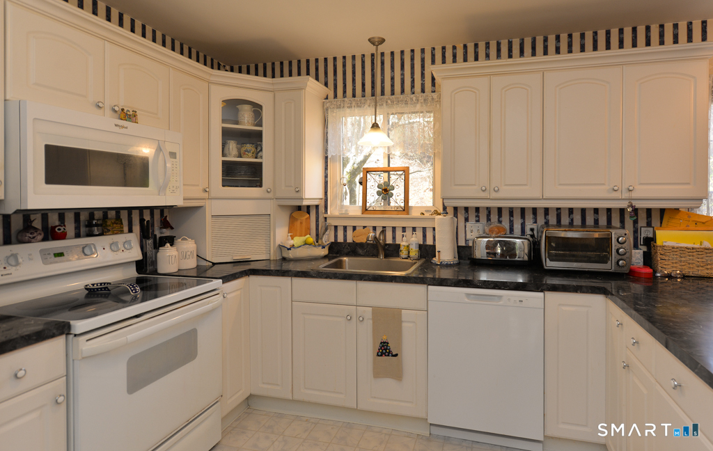 53 Heritage Village Southbury CT 06488