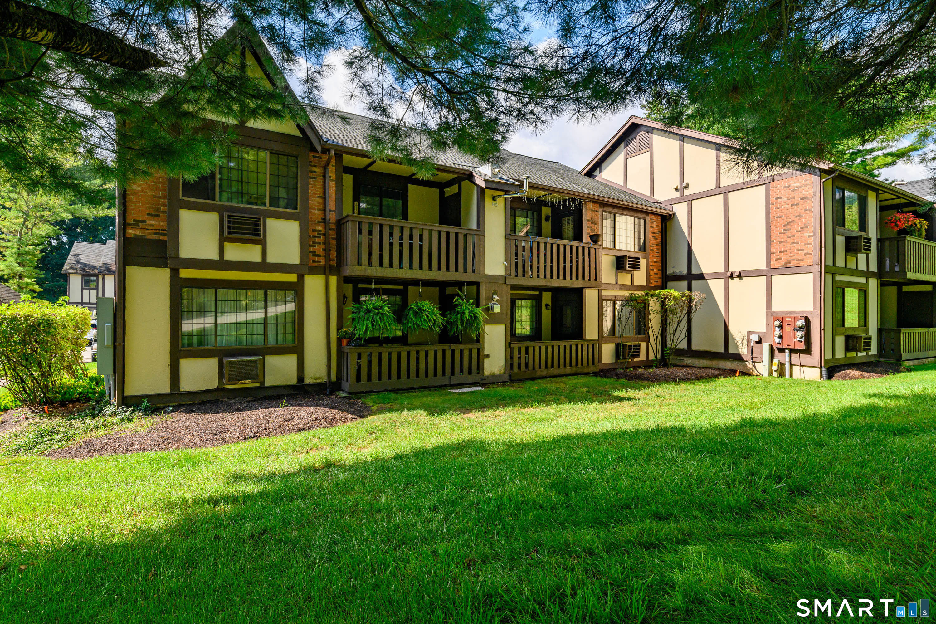 19 Eden Court Brookfield CT 06804