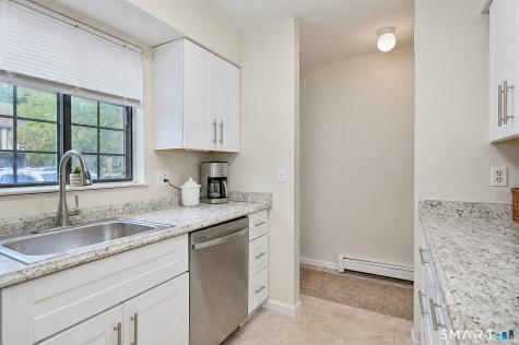 19 Eden Court Brookfield CT 06804