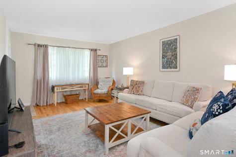 19 Eden Court Brookfield CT 06804