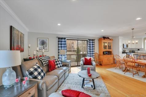 283 Agawam Drive Stratford CT 06614