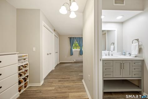 58 Crocus Lane Farmington CT 06001