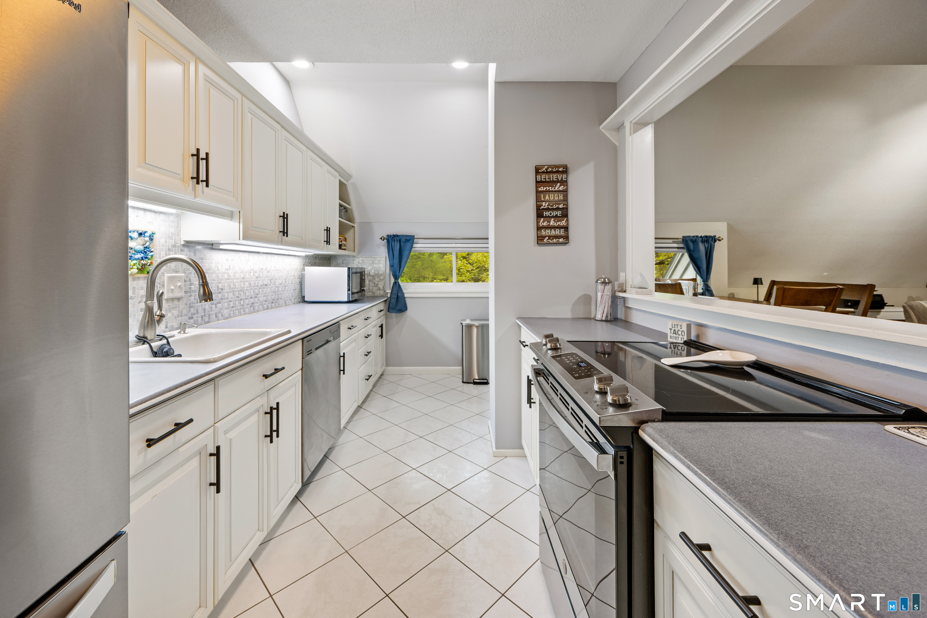 58 Crocus Lane Farmington CT 06001