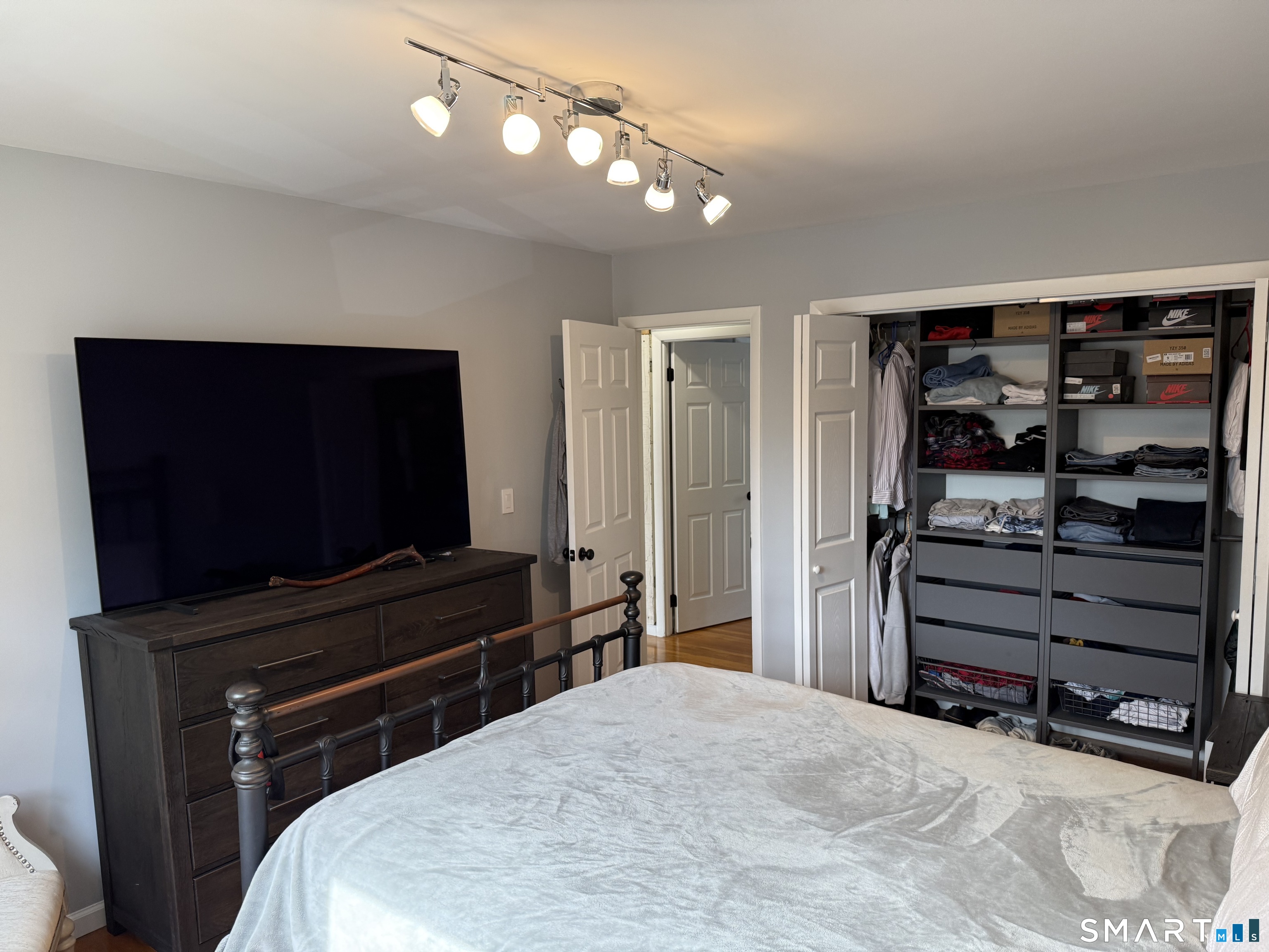 230 Cherry Hill Drive Bridgeport CT 06606