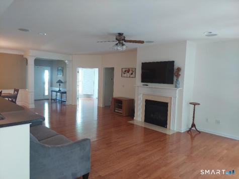 527 Putting Green Lane Oxford CT 06478